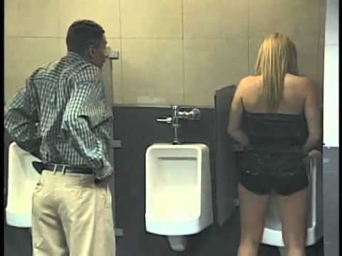 Video gracioso baño para todos camara oculta