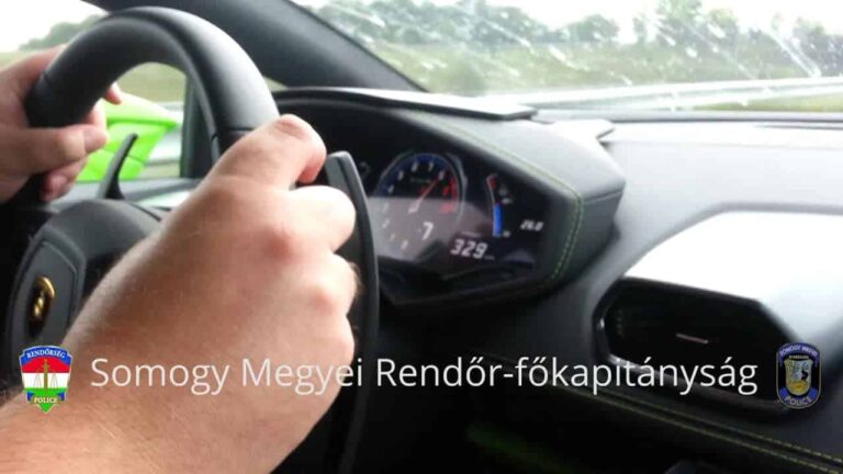 Lamborghini casi nuevo se estrella a mas de 300 Km