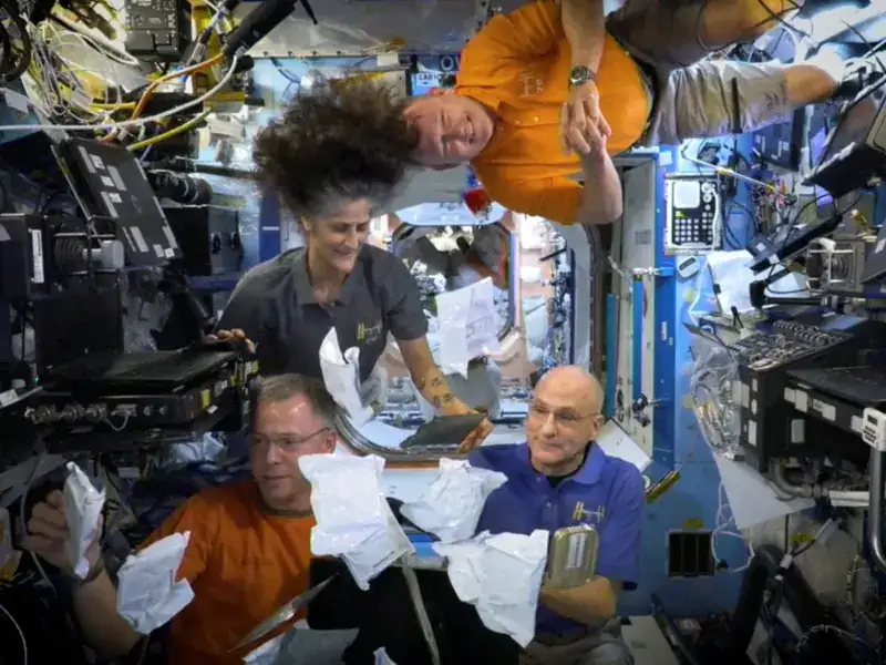 varados en el espacio