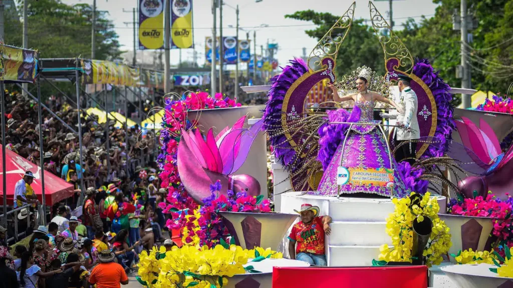 Carnaval de Barranquilla 2025: 10 Datos Curiosos que Debes Conocer 9 Batalla de Flores Carnaval de Barranquilla