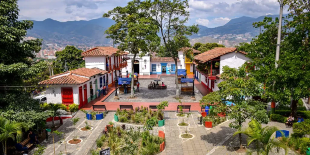 pueblito paisa 4 1024x512