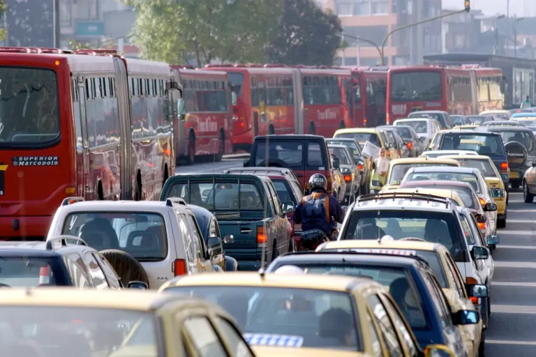 Impuesto Vehicular Bogotá 2025 Paso a Paso: Cómo Descargarlo, Pagarlo y Aprovechar Descuentos